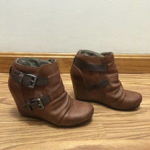 Rapid City ankle boots saddle brown